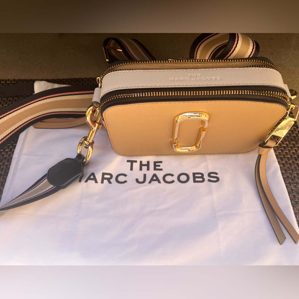 MARC JACOBS Snapshot Crossbody Bag